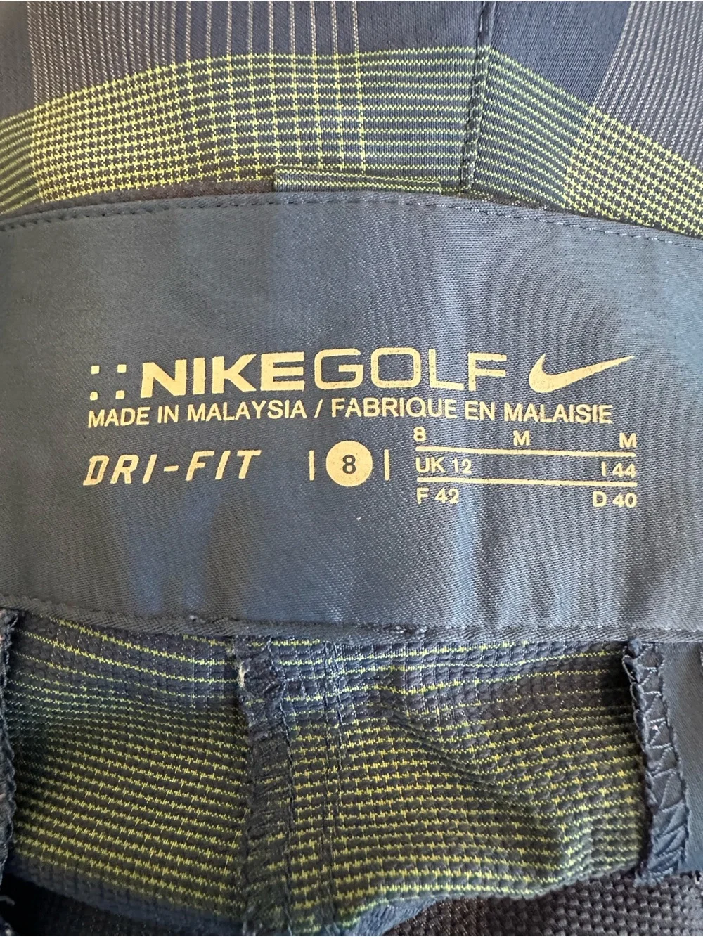 Nike Golf Dri-FIT Blue Plaid Bermuda Golf Shorts Women’s Size 8 Stretch
